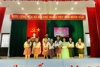 TỔ CHỨC HỘI THI “TOẢ SÁNG TÀI NĂNG NHÍ” TỔ CHỨC HỘI THI “TOẢ SÁNG TÀI NĂNG NHÍ”