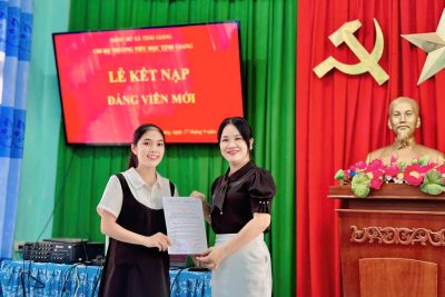 LỄ KẾT NẠP ĐẢNG VIÊN MỚI LỄ KẾT NẠP ĐẢNG VIÊN MỚI