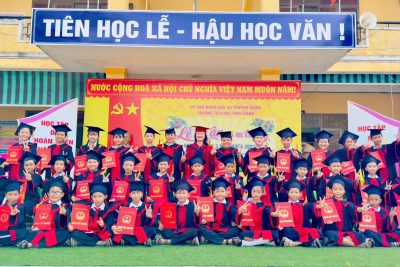 TỔ CHỨC LỄ TRI ÂN VÀ TRƯỞNG THÀNH CHO HỌC SINH LỚP 5 NIÊN KHOÁ 2021-2026