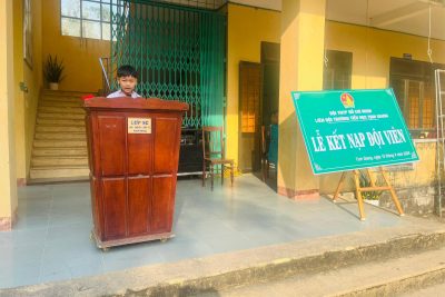 TỔ CHỨC LỄ KẾT NẠP ĐỘI VIÊN TỔ CHỨC LỄ KẾT NẠP ĐỘI VIÊN