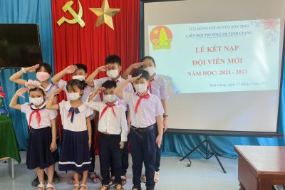 Tổ chức “Lễ kết nạp đội viên mới” năm học 2021 – 2022 Tổ chức “Lễ kết nạp đội viên mới” năm học 2021 – 2022