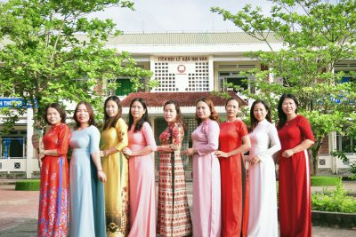 Hưởng ứng “Tuần lễ áo dài” Hưởng ứng “Tuần lễ áo dài”