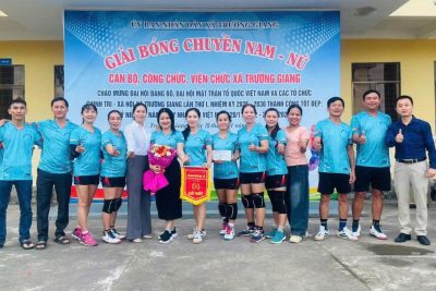 THAM GIA GIẢI BÓNG CHUYỀN NAM – NỮ CÁN BỘ, CÔNG CHỨC, VIÊN CHỨC XÃ TRƯỜNG GIANG