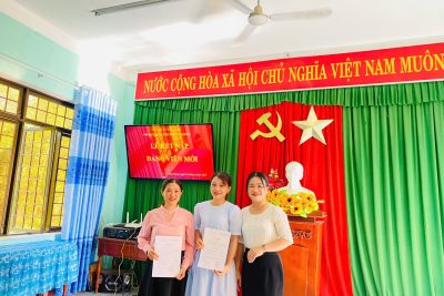 LỄ KẾT NẠP ĐẢNG VIÊN MỚI LỄ KẾT NẠP ĐẢNG VIÊN MỚI