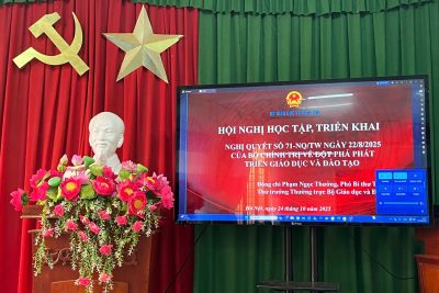 THAM GIA HỘI NGHỊ HỌC TẬP, TRIỂN KHAI NGHỊ QUYẾT SỐ 47-NQ/TW NGÀY 22/8/2025 CỦA BỘ CHÍNH TRỊ VỀ ĐỘT PHÁ PHÁT TRIỂN GIÁO DỤC VÀ ĐÀO TẠO