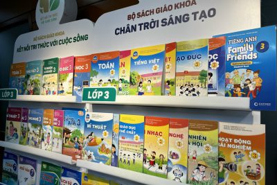 Tham gia Hội thảo giới thiệu sách giáo khoa Tham gia Hội thảo giới thiệu sách giáo khoa