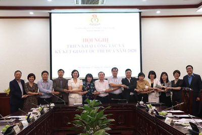 Phát huy vai trò của công đoàn trong công tác tham gia xây dựng Đảng Phát huy vai trò của công đoàn trong công tác tham gia xây dựng Đảng