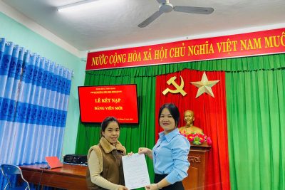 LỄ KẾT NẠP ĐẢNG VIÊN MỚI LỄ KẾT NẠP ĐẢNG VIÊN MỚI