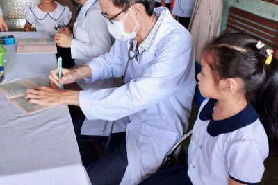 KHÁM SỨC KHỎE BAN ĐẦU CHO HỌC SINH TOÀN TRƯỜNG KHÁM SỨC KHỎE BAN ĐẦU CHO HỌC SINH TOÀN TRƯỜNG