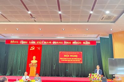 THAM GIA HỘI NGHỊ TỔNG KẾT CÔNG TÁC THI ĐUA, KHEN THƯỞNG THAM GIA HỘI NGHỊ TỔNG KẾT CÔNG TÁC THI ĐUA, KHEN THƯỞNG